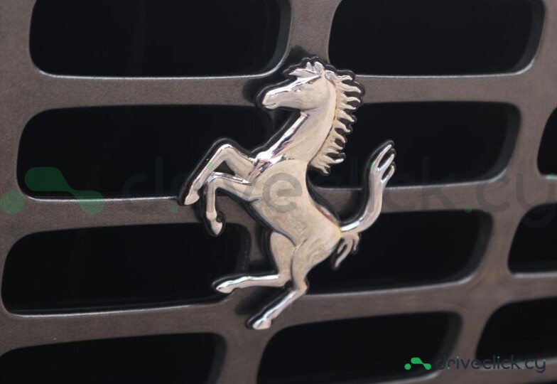 Ferrari Roma Серый