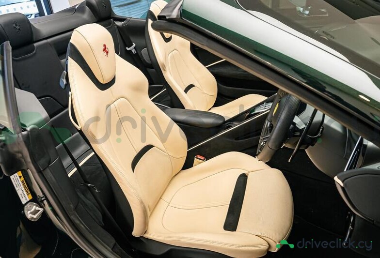 Ferrari Roma Зеленый