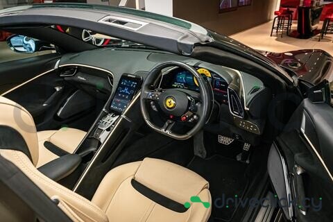 Ferrari Roma Зеленый