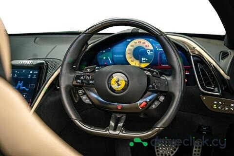Ferrari Roma Зеленый