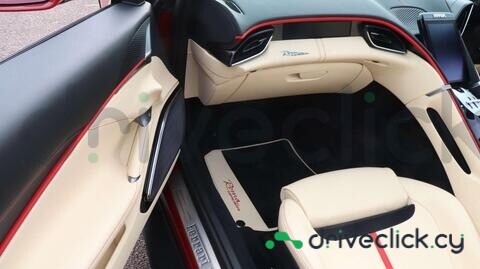 Ferrari Roma Красный