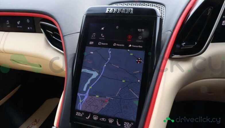 Ferrari Roma Красный