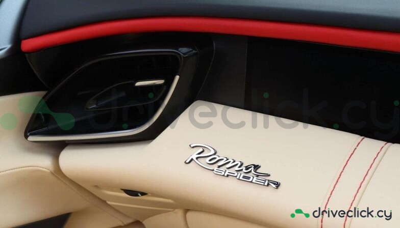 Ferrari Roma Красный