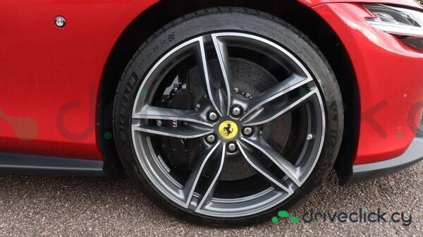 Ferrari Roma Красный