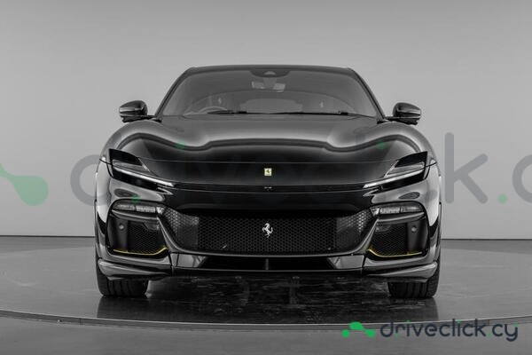 Ferrari Purosangue Черный