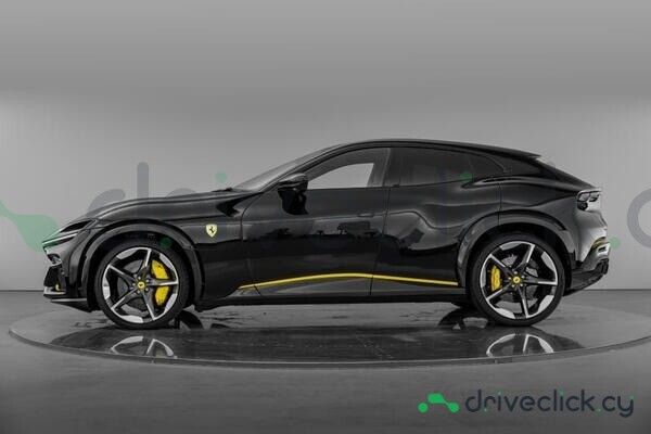 Ferrari Purosangue Черный
