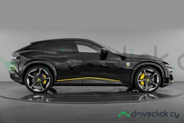 Ferrari Purosangue Черный