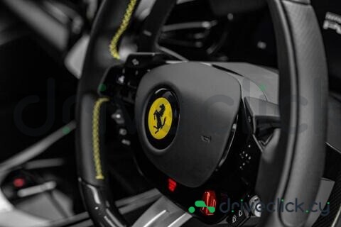 Ferrari Purosangue Черный