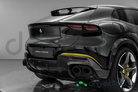 Ferrari Purosangue Черный