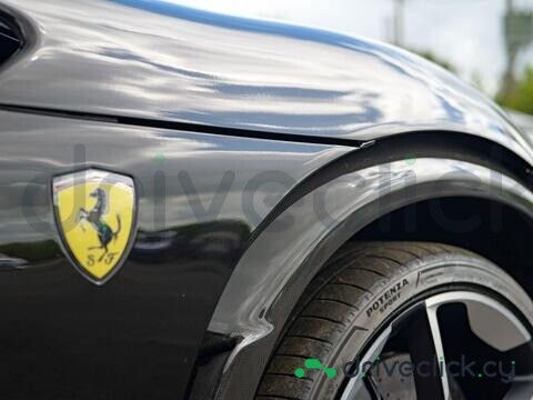 Ferrari Purosangue Черный