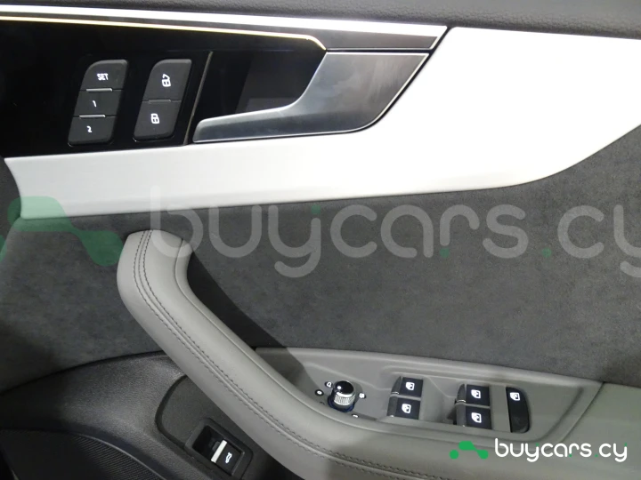 Audi A5 Черный