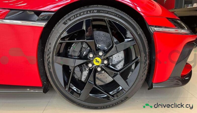 Ferrari 12Cilindri Red