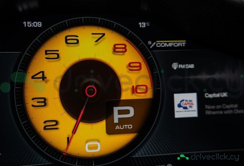 Ferrari Purosangue Фиолетовый