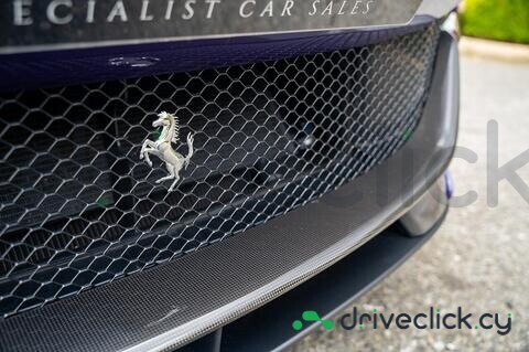 Ferrari Purosangue Фиолетовый