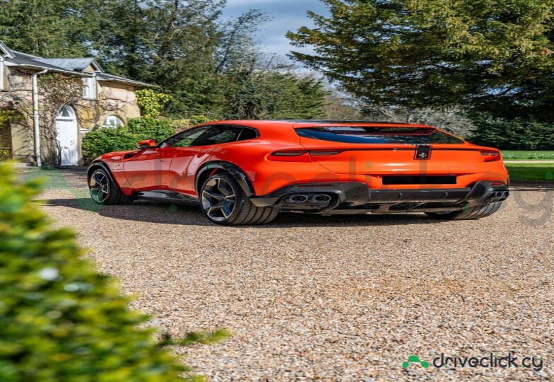 Ferrari Purosangue Оранжевый