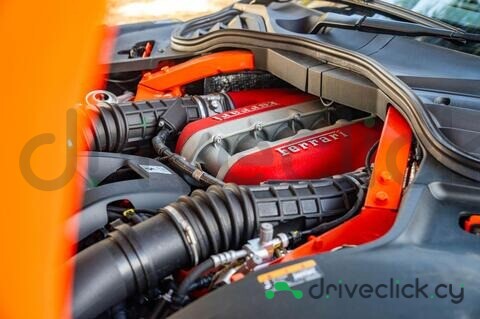 Ferrari Purosangue Оранжевый