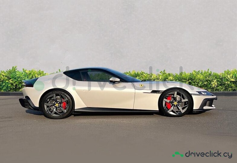 Ferrari 12Cilindri White