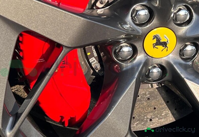 Ferrari 12Cilindri White