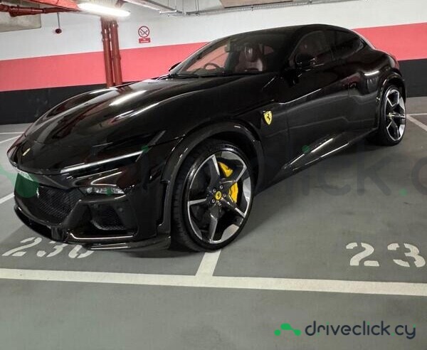 Ferrari Purosangue Черный