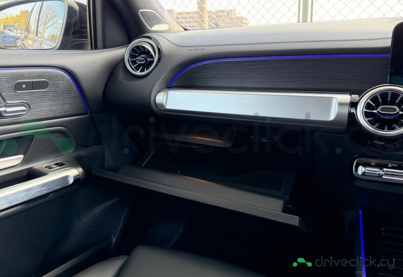 Mercedes GLB-class Black