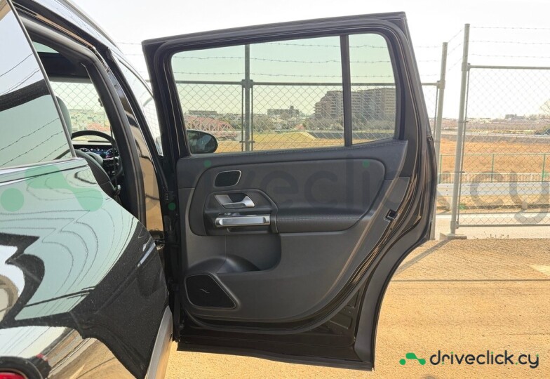 Mercedes GLB-class Black