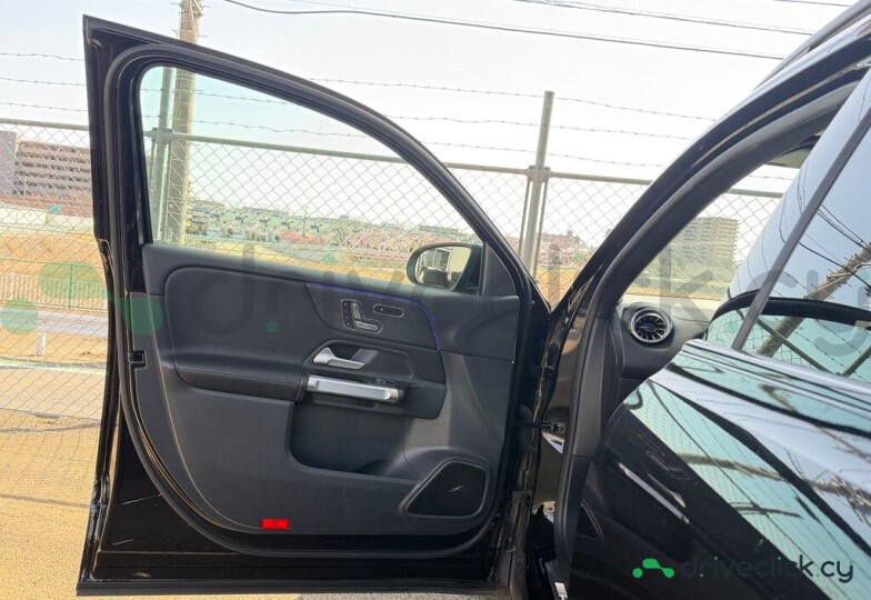 Mercedes GLB-class Black