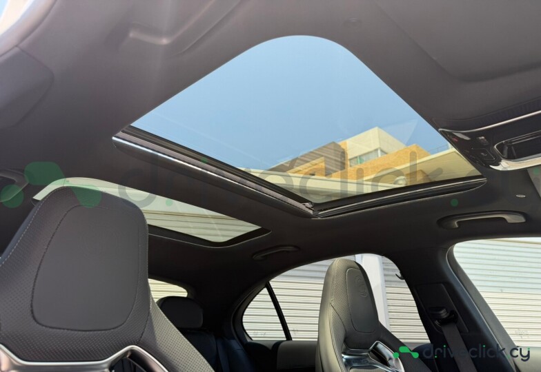 Mercedes C-class Белый