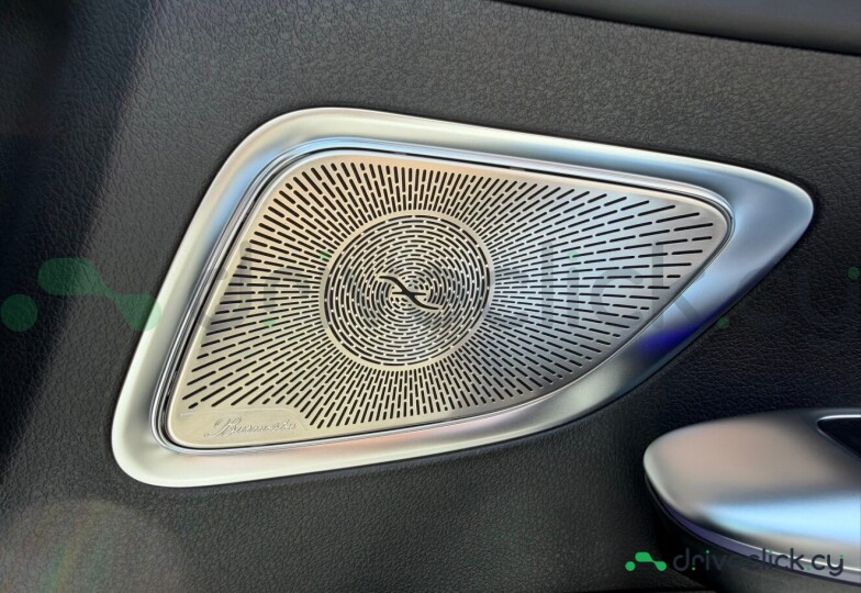 Mercedes C-class Белый