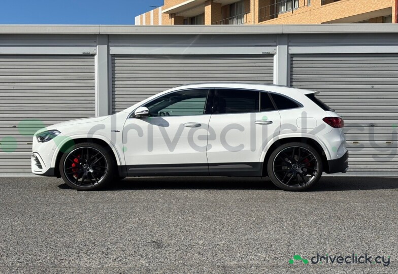 Mercedes GLA-class White
