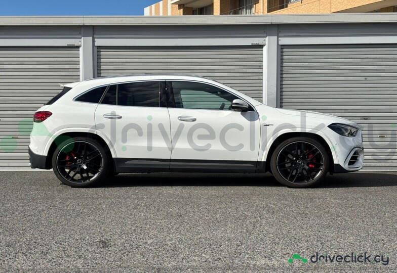 Mercedes GLA-class White