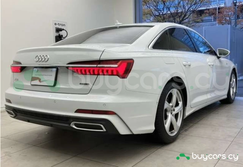 Audi A6 Белый