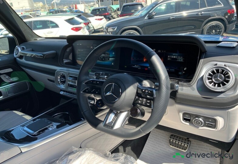 Mercedes G-class Blue