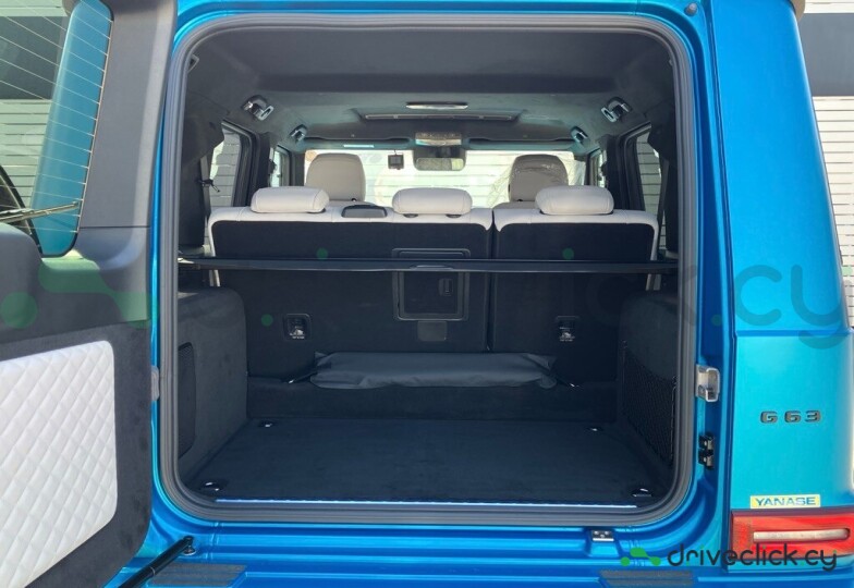 Mercedes G-class Blue