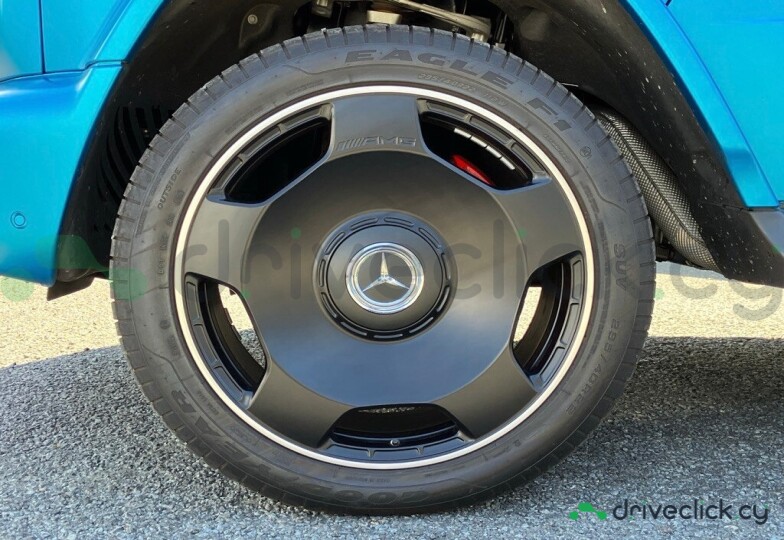 Mercedes G-class Blue
