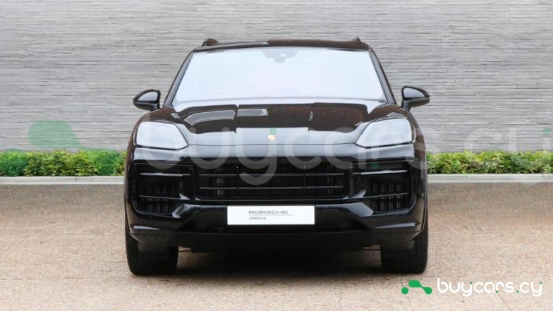 Porsche Cayenne Черный
