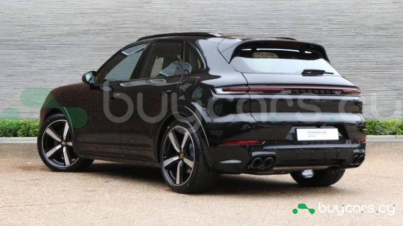 Porsche Cayenne Черный
