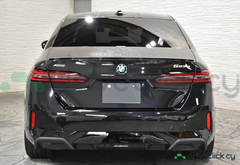 BMW 5 series Черный