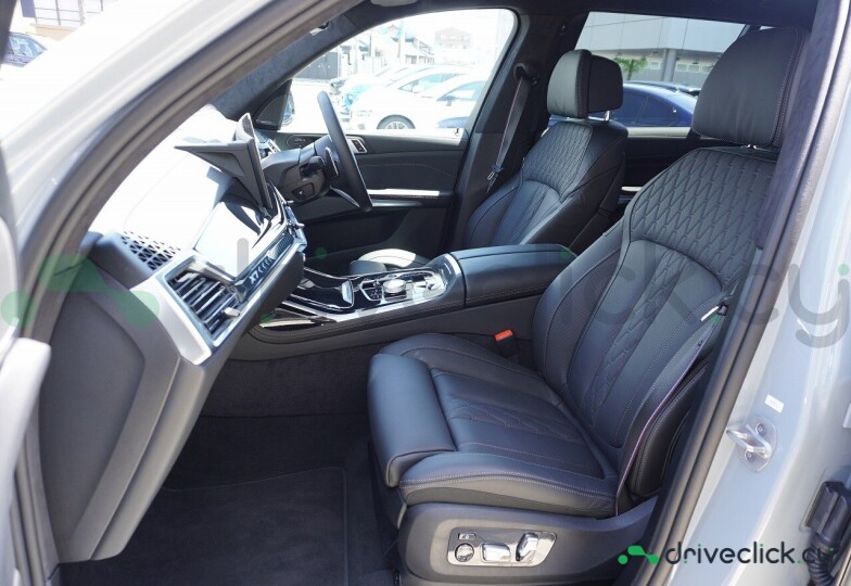 BMW X7 Grey