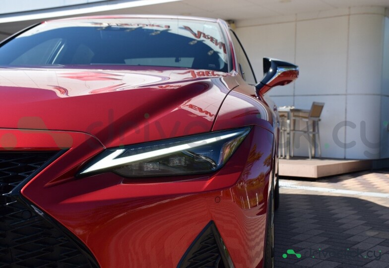 Lexus IS Red