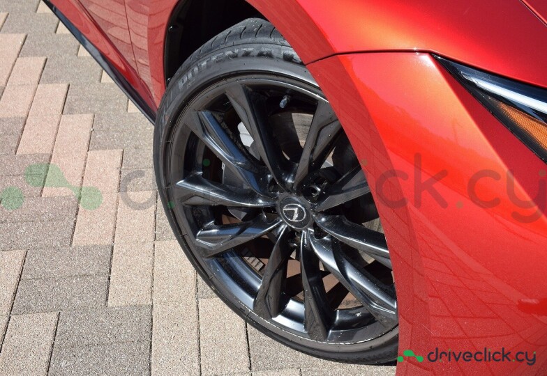 Lexus IS Red