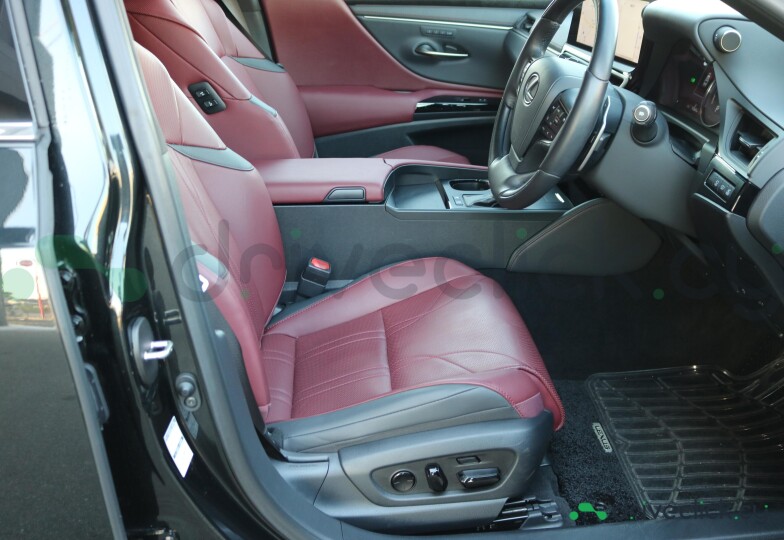 Lexus ES Black