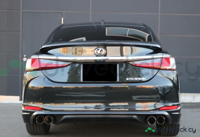 Lexus ES Black