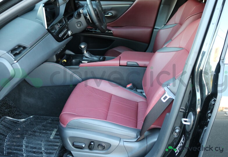 Lexus ES Black