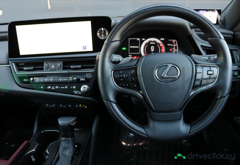 Lexus ES Black