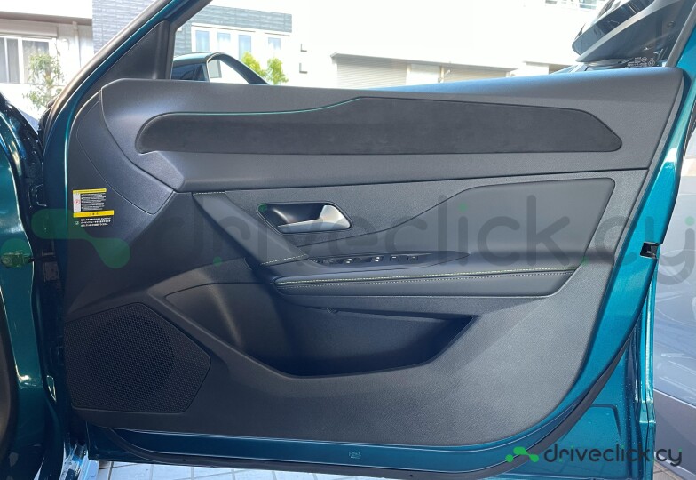 Peugeot 308 Blue