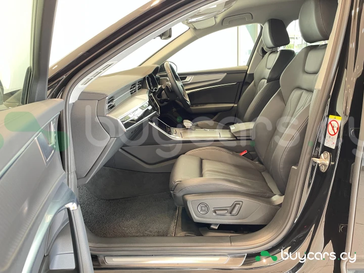 Audi A6 Черный