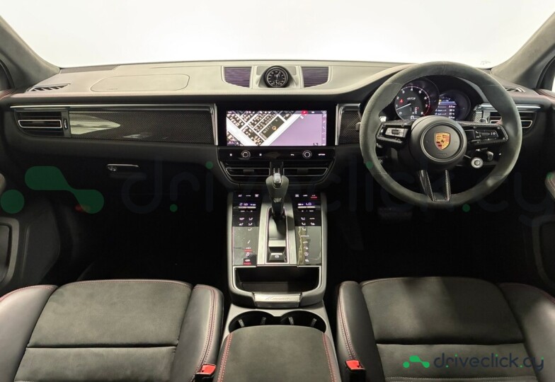 Porsche Macan Black