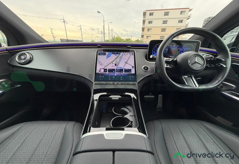 Mercedes EQE SUV Черный