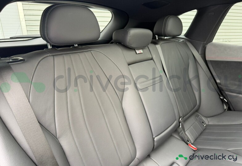 Mercedes EQE SUV Черный