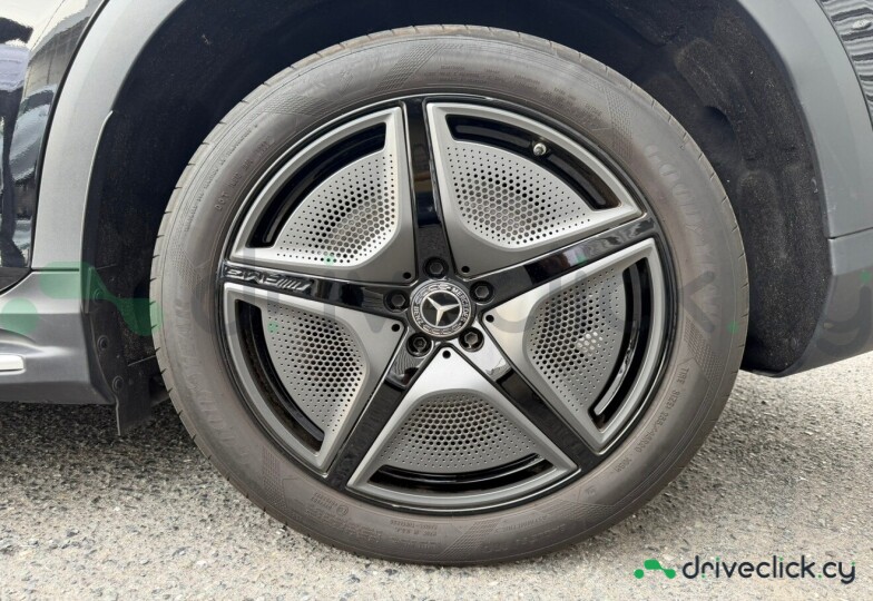 Mercedes EQE SUV Черный
